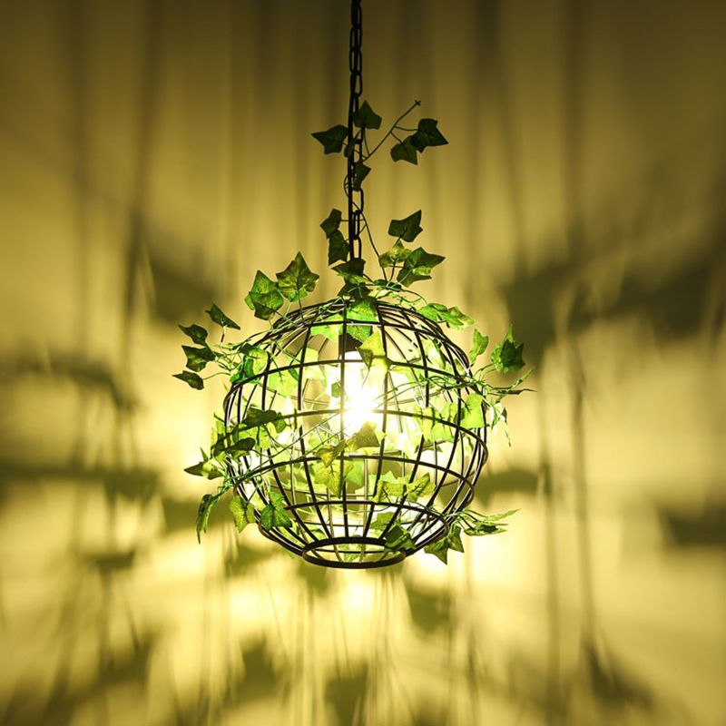 Ritta rustik art deco-globe-pendellampe med plante- og vinrankemotiv