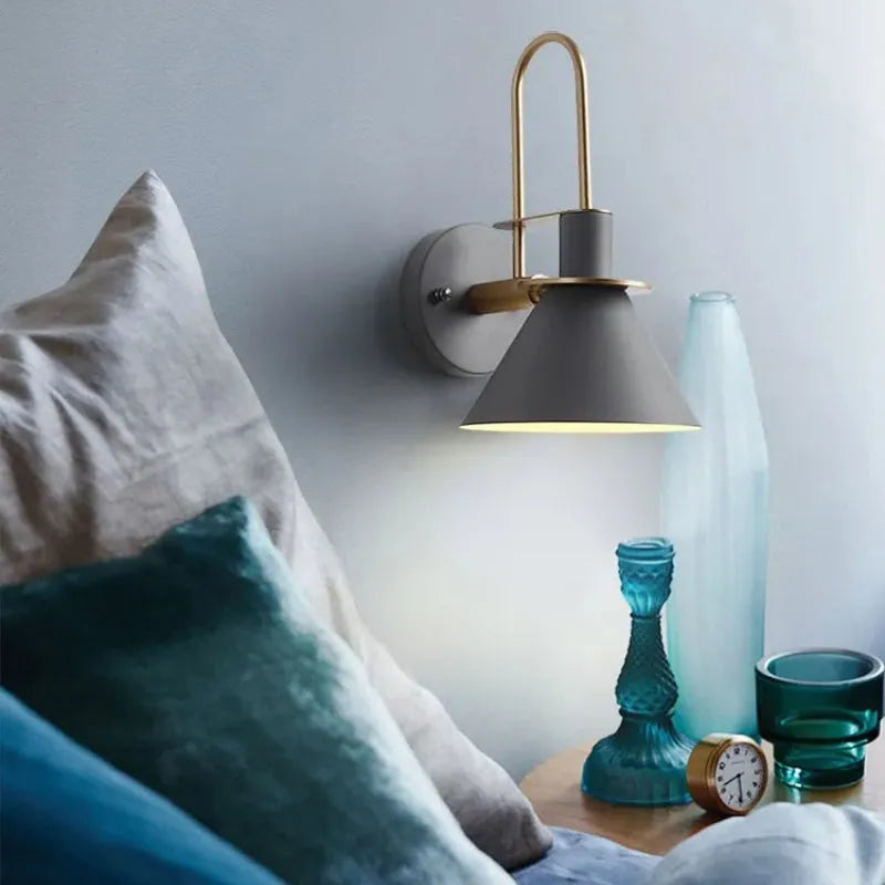 Valentina vintage metalvæglampe med hornform, stue/soveværelse/badeværelse