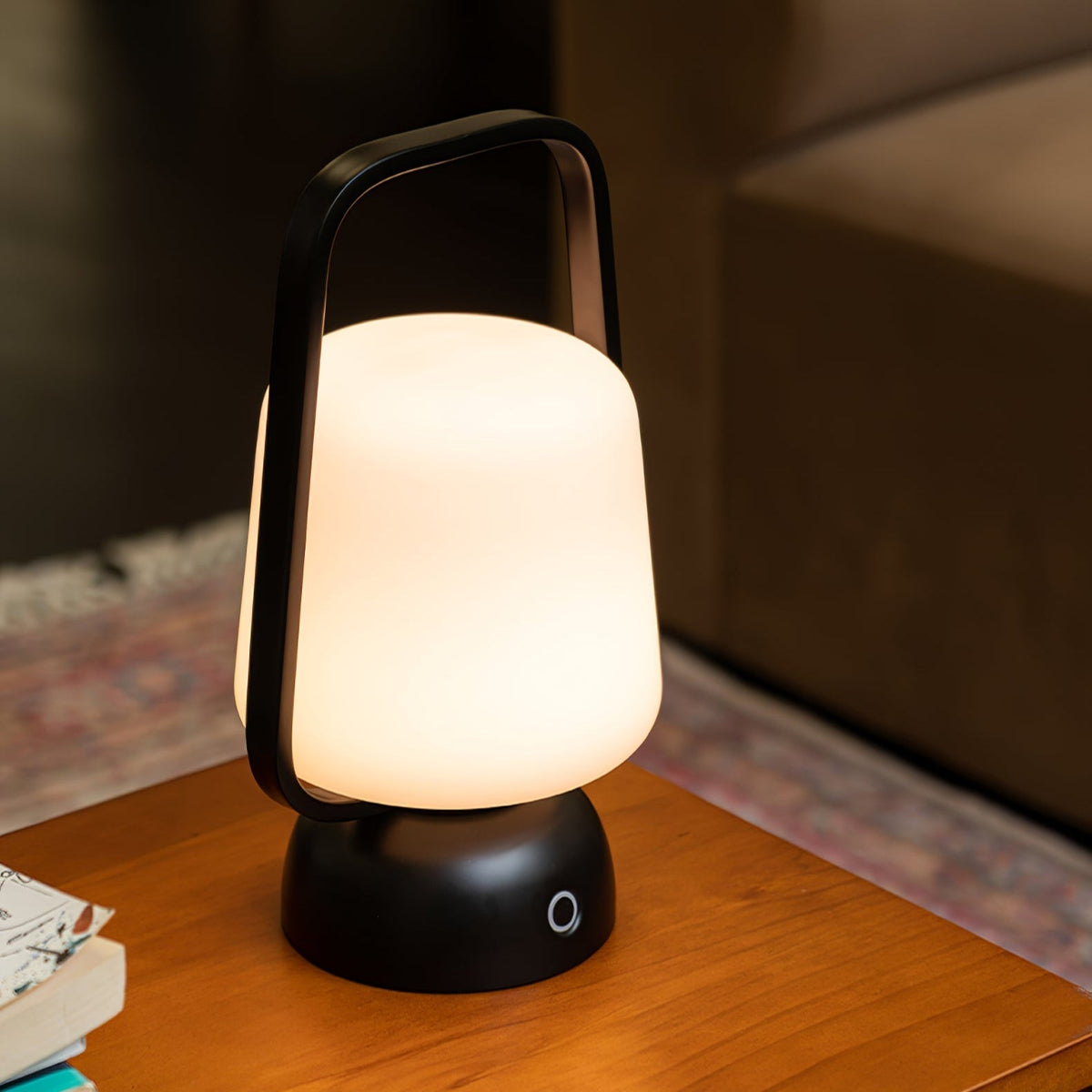 Candeeiro de mesa minimalista Aveniise