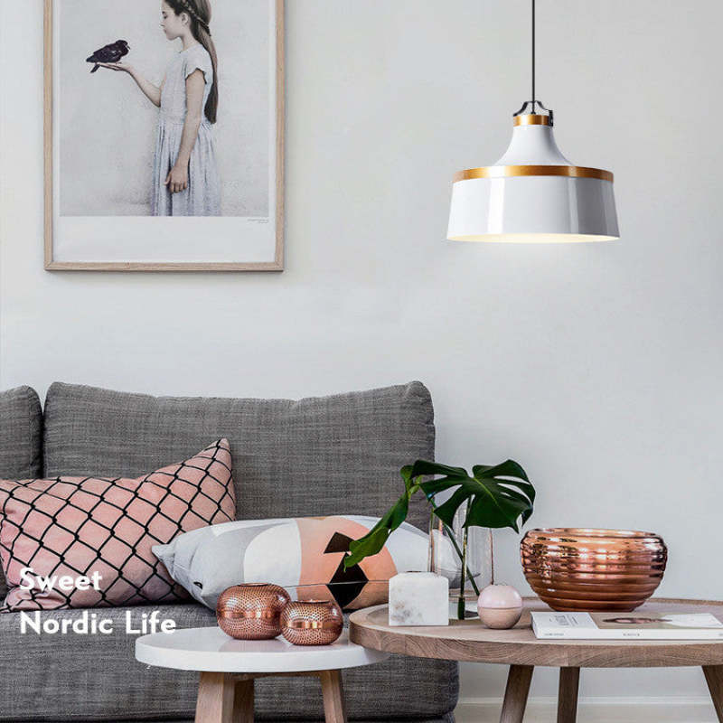 Valentina modern färgglad enkel pendellampa med metallskärm