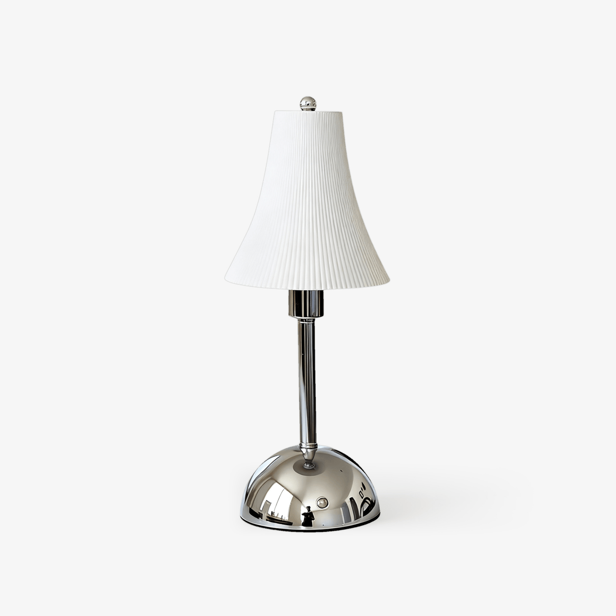 Elarin-bordlampe med slank talje