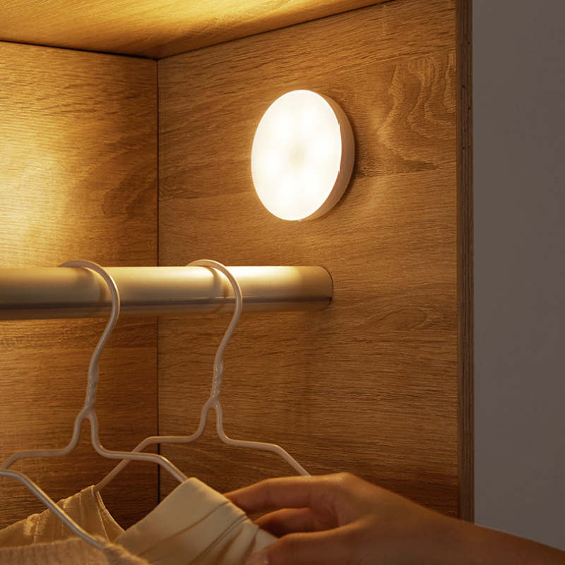 Arisha Magnetic Sensor Wall Light