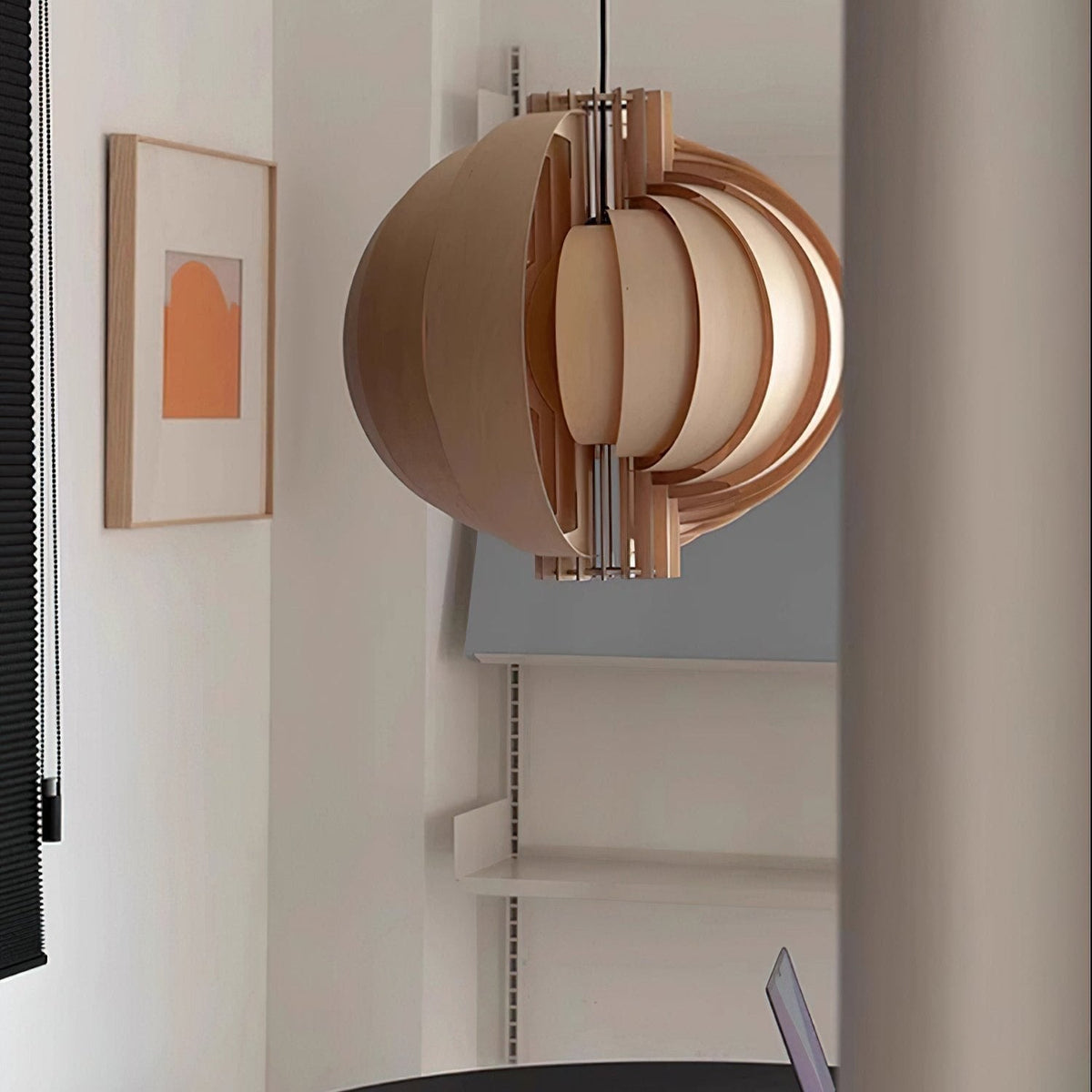 Candeeiro suspenso de madeira com aro elegante premium Ivraeus