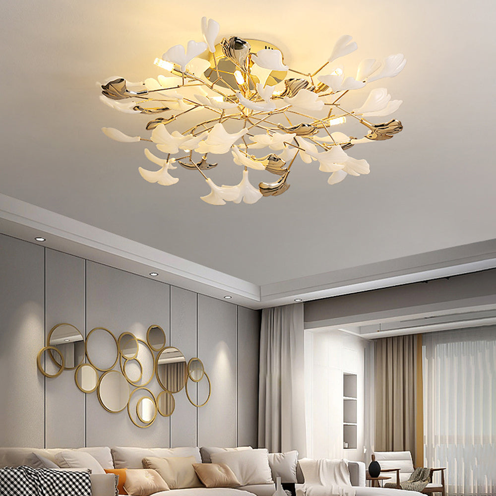 Olivia elegant taklampa med bladmotiv i keramik/metall, guld