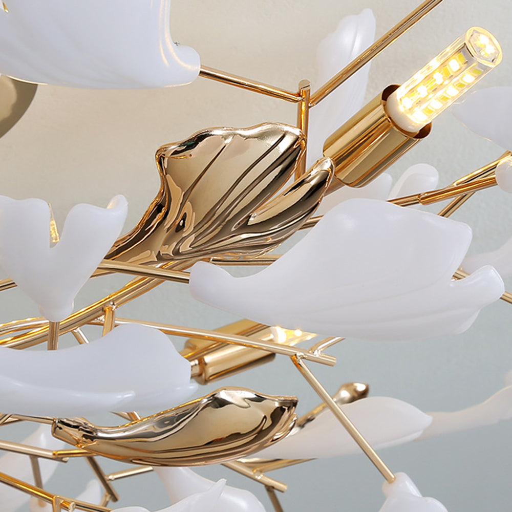 Olivia elegant taklampa med bladmotiv i keramik/metall, guld