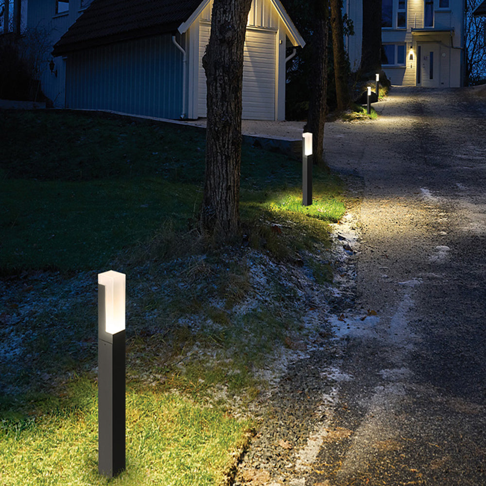 Ray moderni metallinen aurinkoenergialla toimiva ulkoreittivalaisin, musta