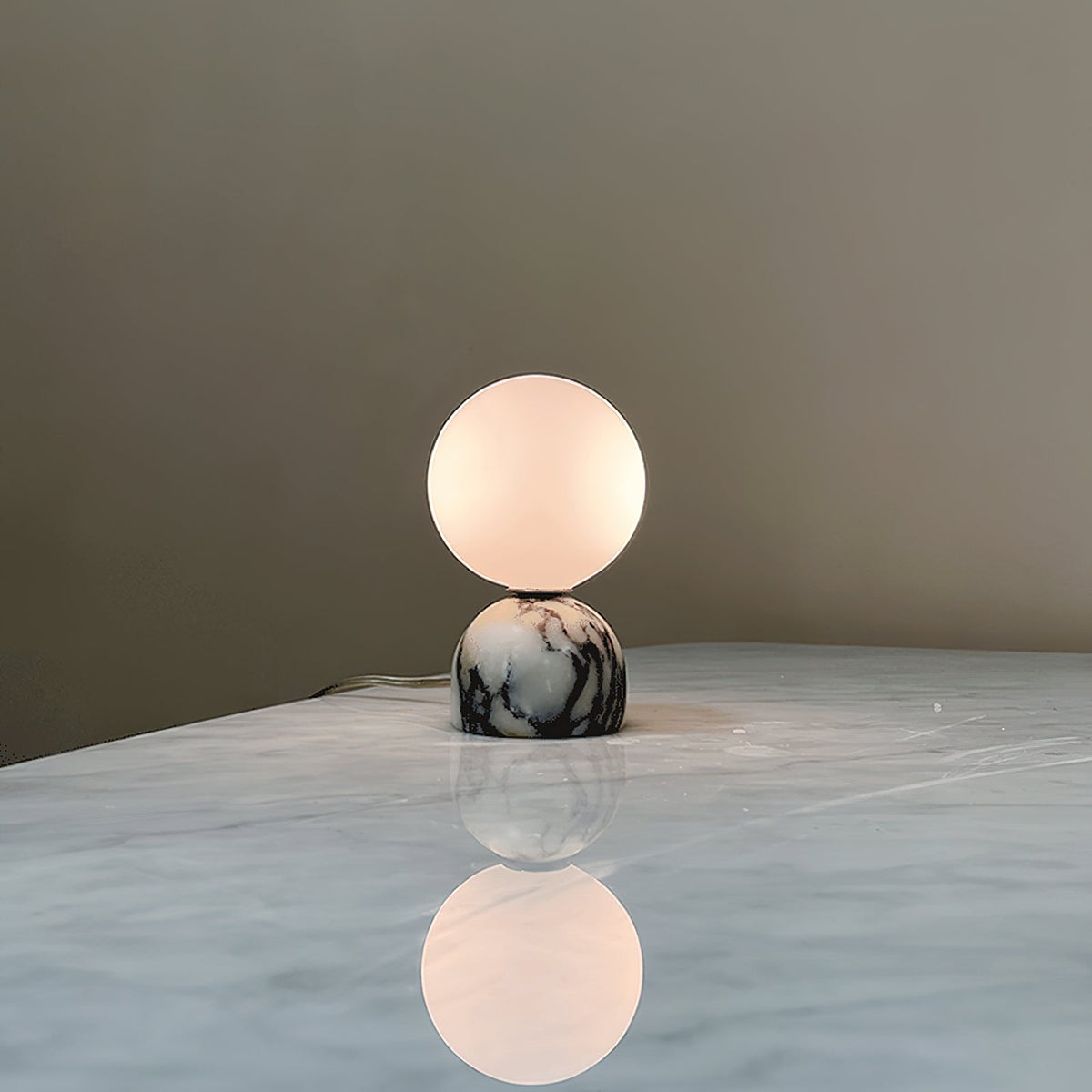 Aalia bordlampe