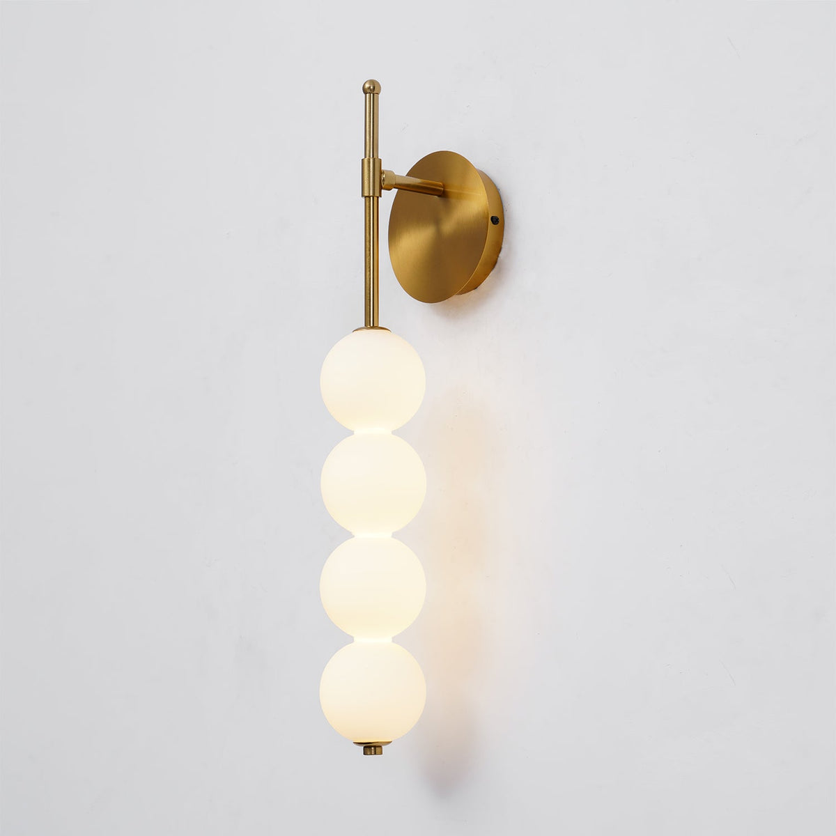 Vevenu Premium Nordic Art Wall Lamp