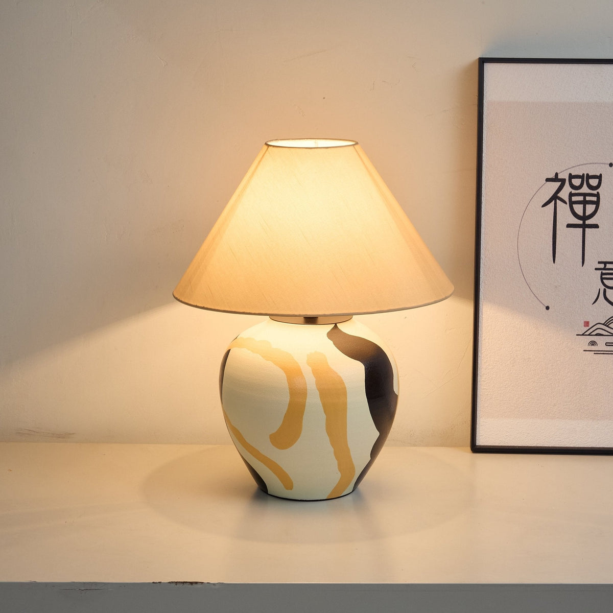 Candeeiro de mesa em cerâmica com padrão abstrato Quellis