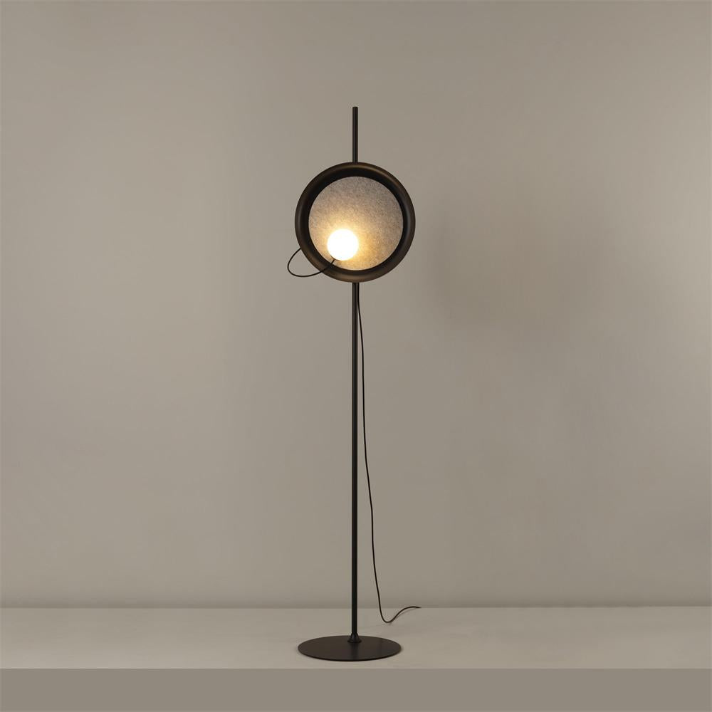 Akustisk gulvlampe
