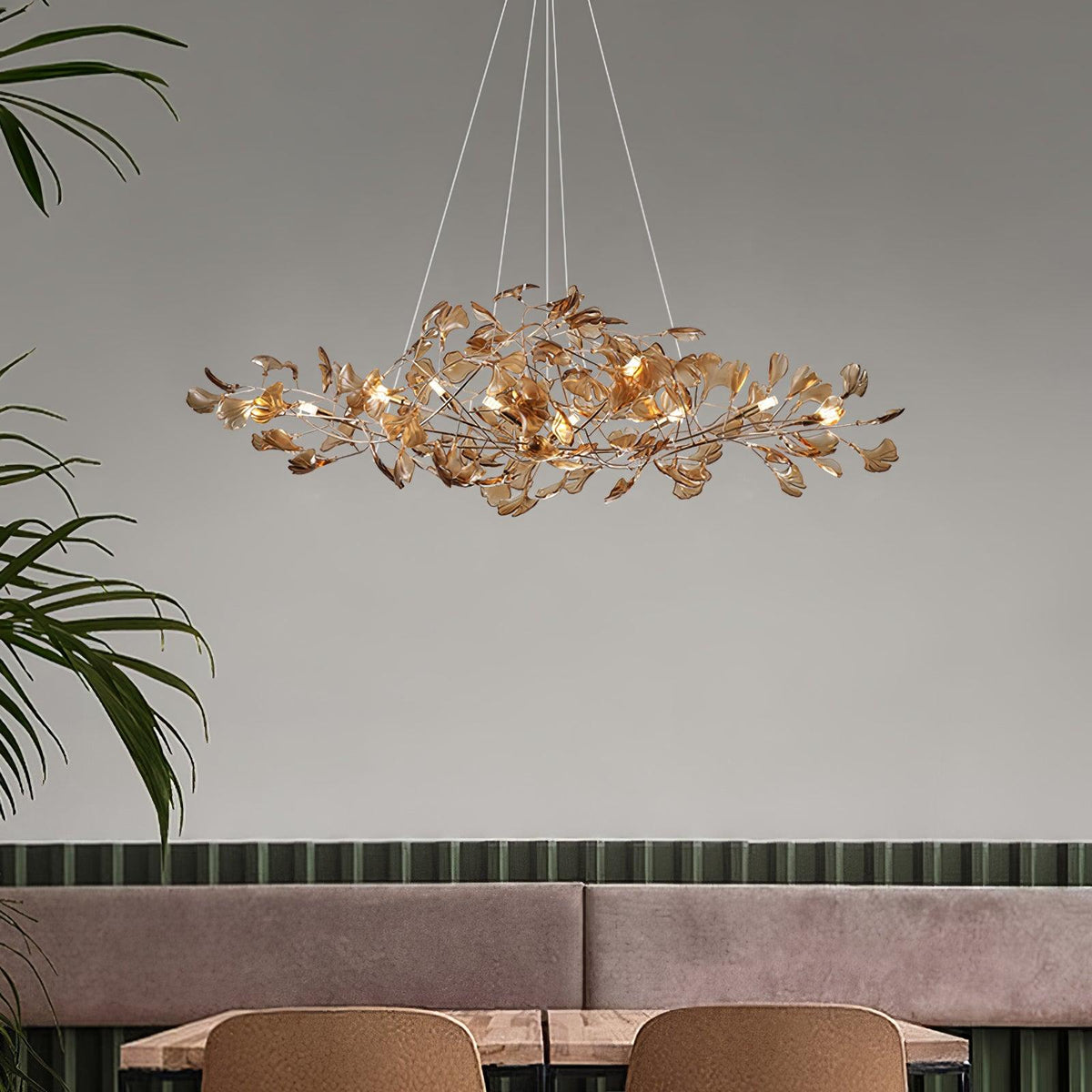 Ava-lysekroner med ginkgo-blade