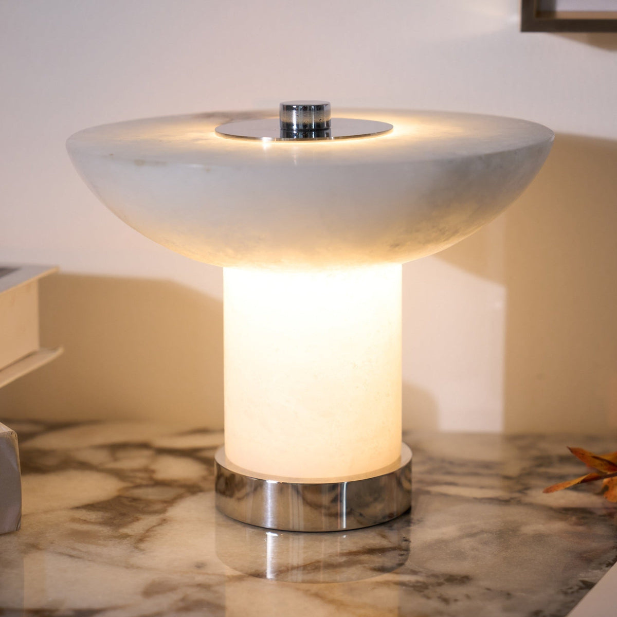 Candeeiro de mesa em alabastro com formato de cogumelo Eurnoran