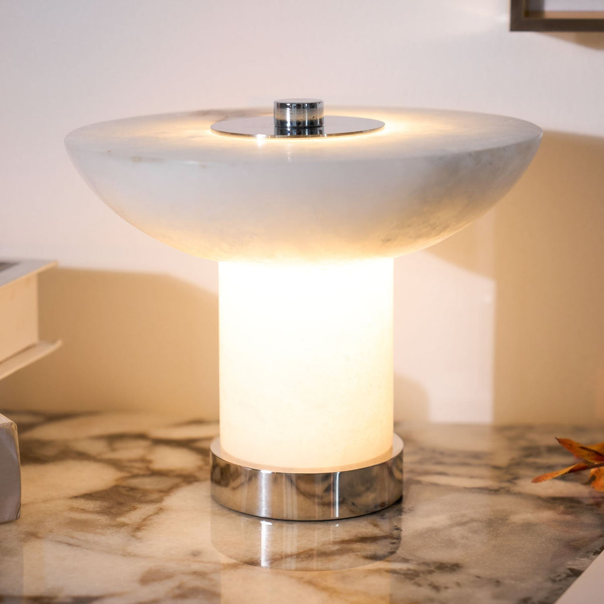 Candeeiro de mesa em alabastro com formato de cogumelo Eurnoran