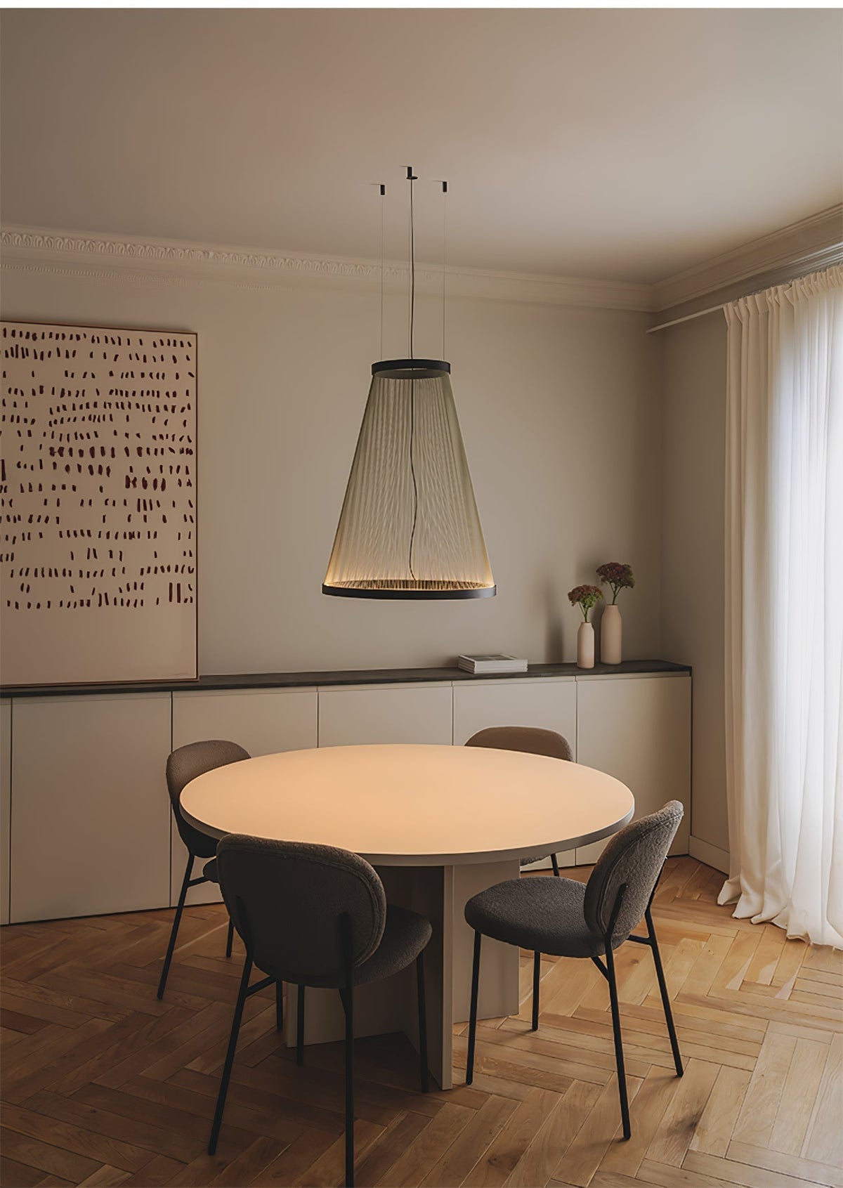 Hyn minimalistisk pendellampe i aluminium