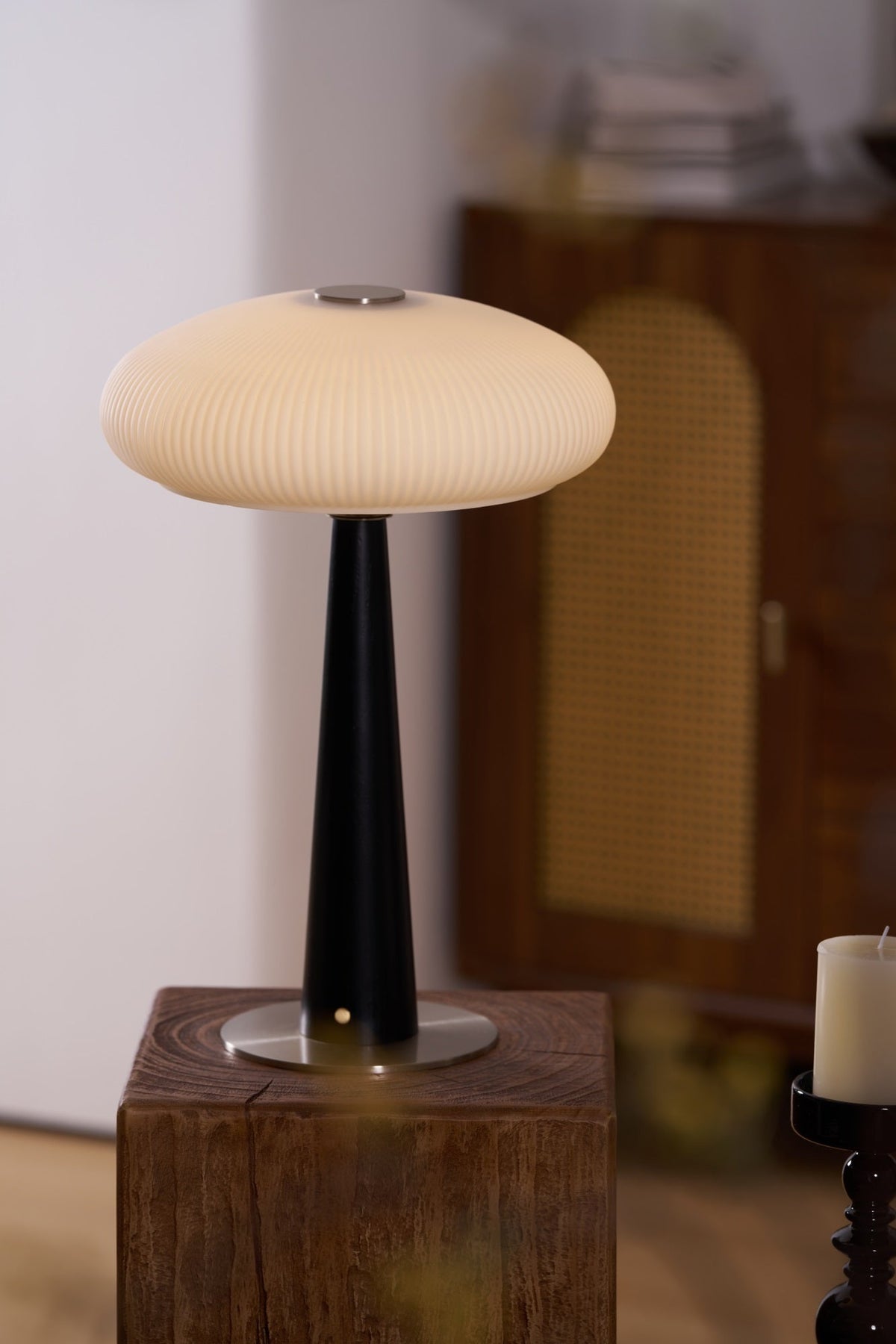 Glow Minimalistisk træbordlampe