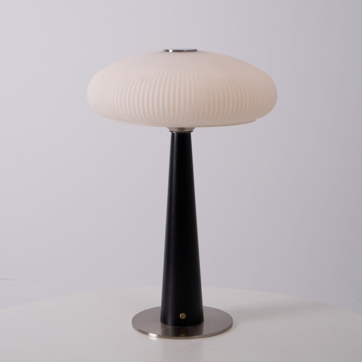 Glow Minimalistisk træbordlampe