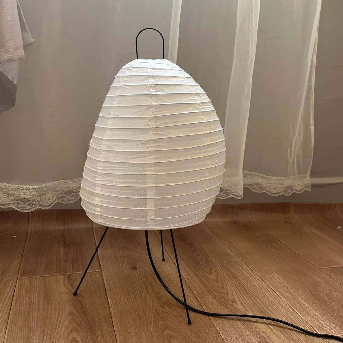 Elaris moderne bordlampe i rispapir