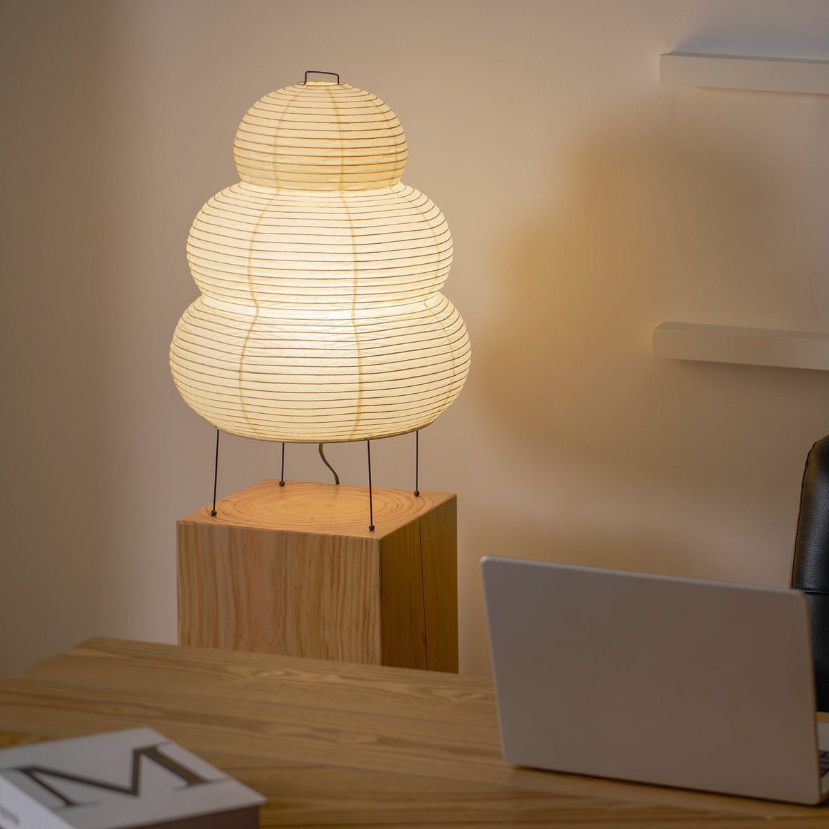 Tranquilux japanskinspirerad bordslampa i papper