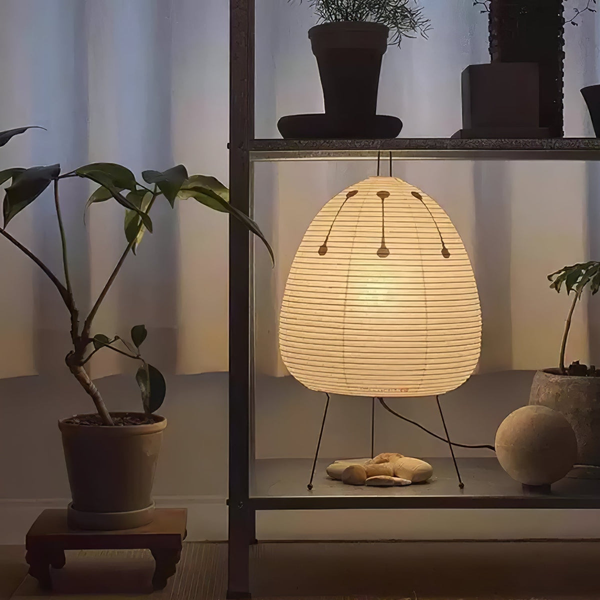 Tranquilux japanskinspirerad bordslampa i papper