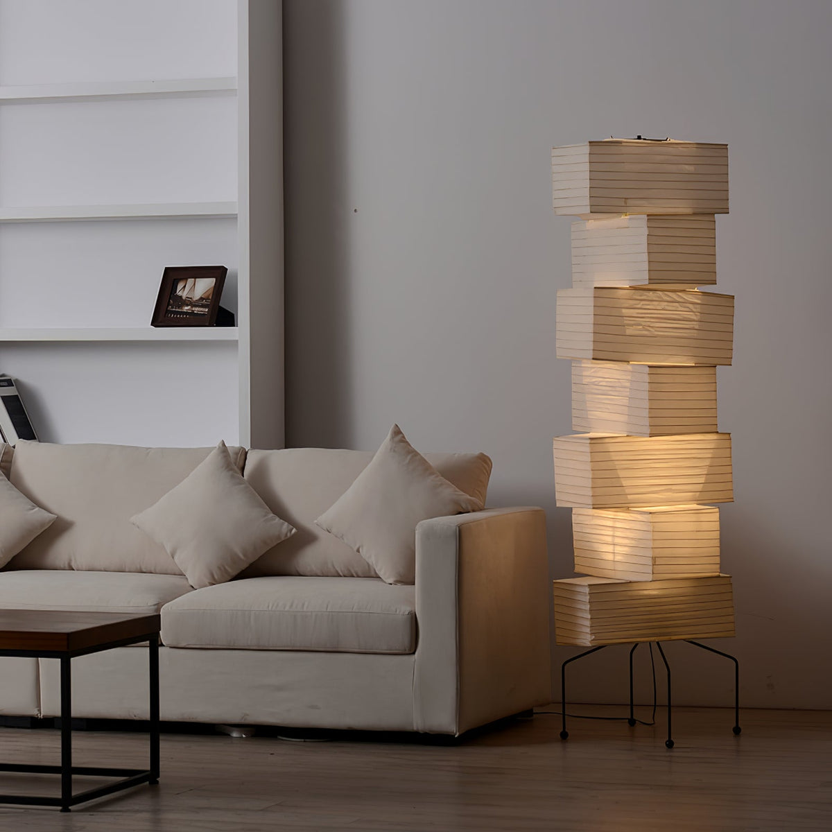 Avara golvlampa i papper