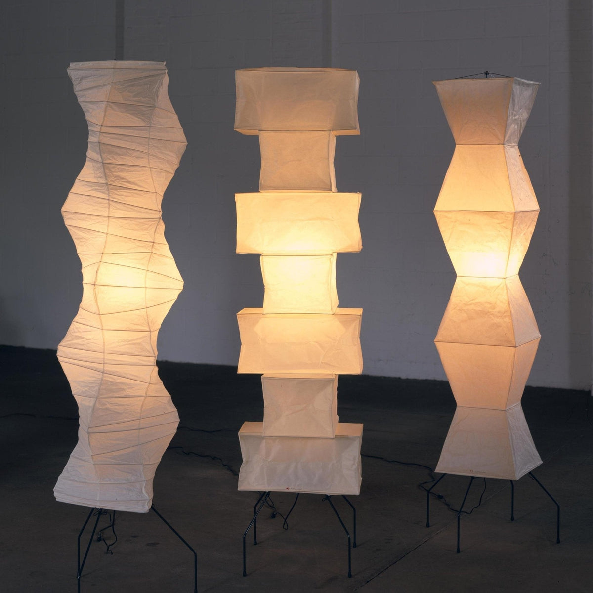 Avara golvlampa i papper