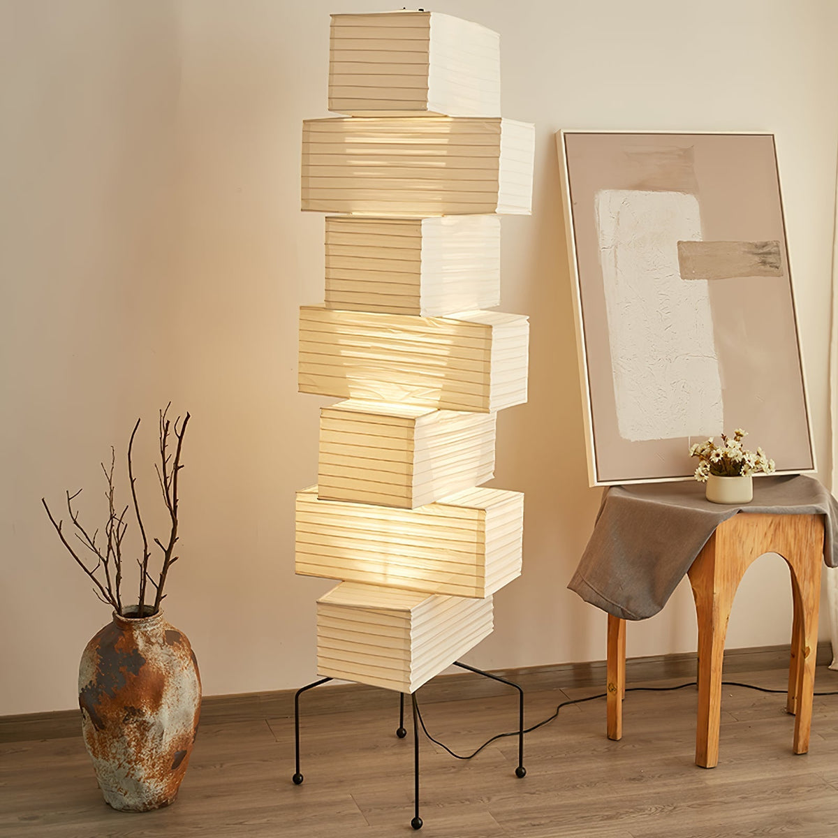 Avara golvlampa i papper