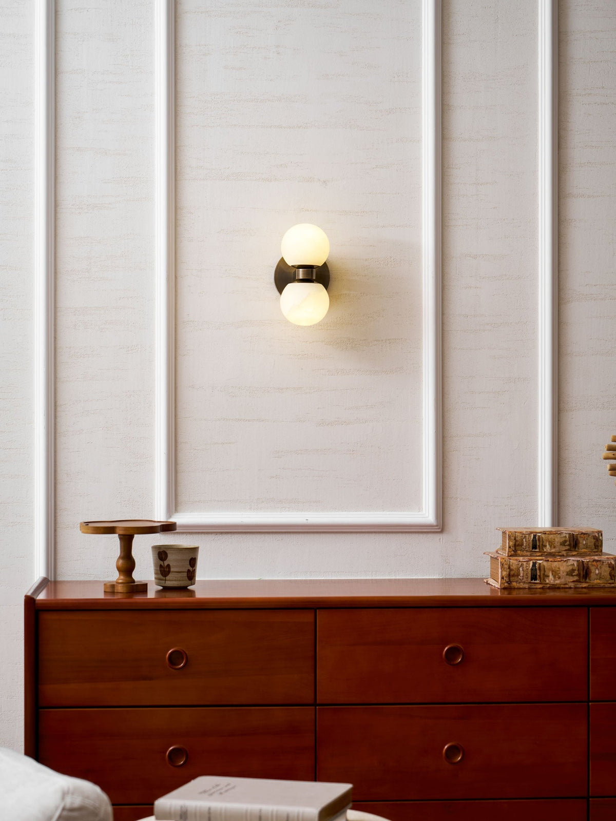Lumenor Alabaster Celestia vägglampa i klotform