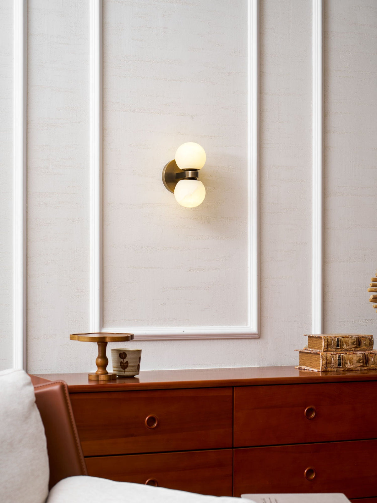 Lumenor Alabaster Celestia vägglampa i klotform