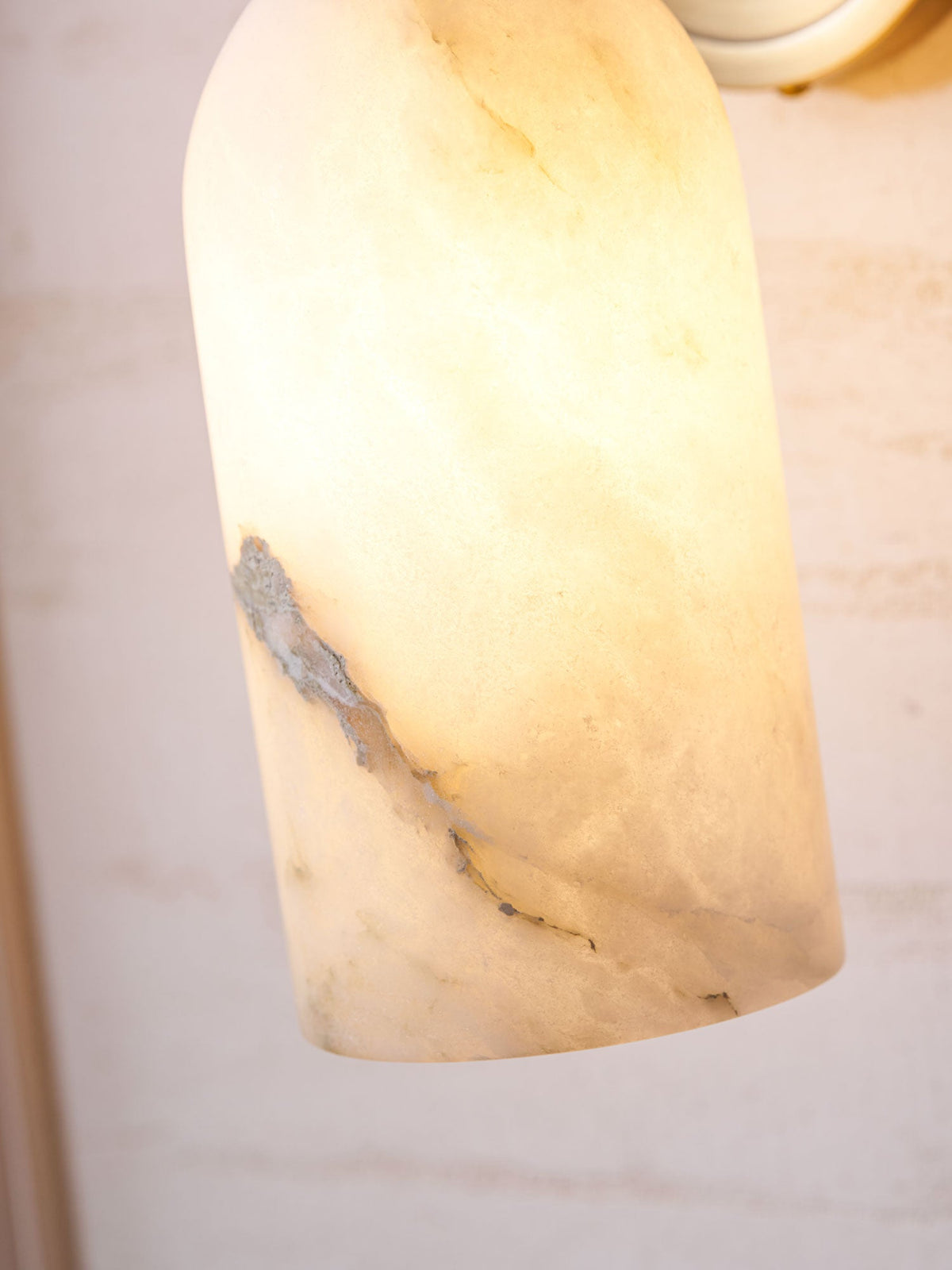 Alabaster Nexus vegglampi