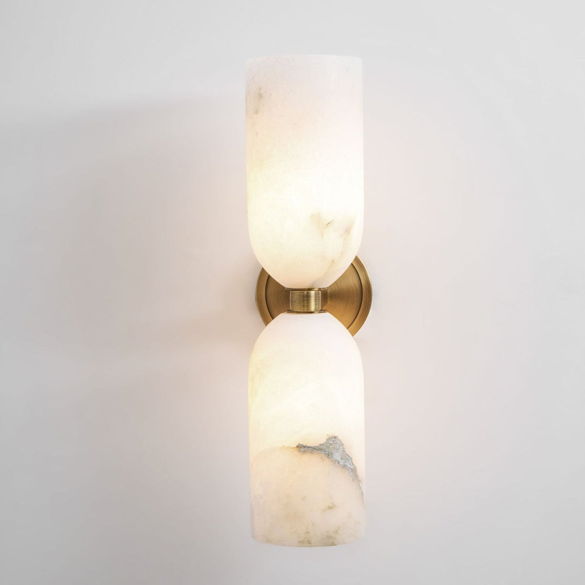 Alabaster Nexus vegglampi