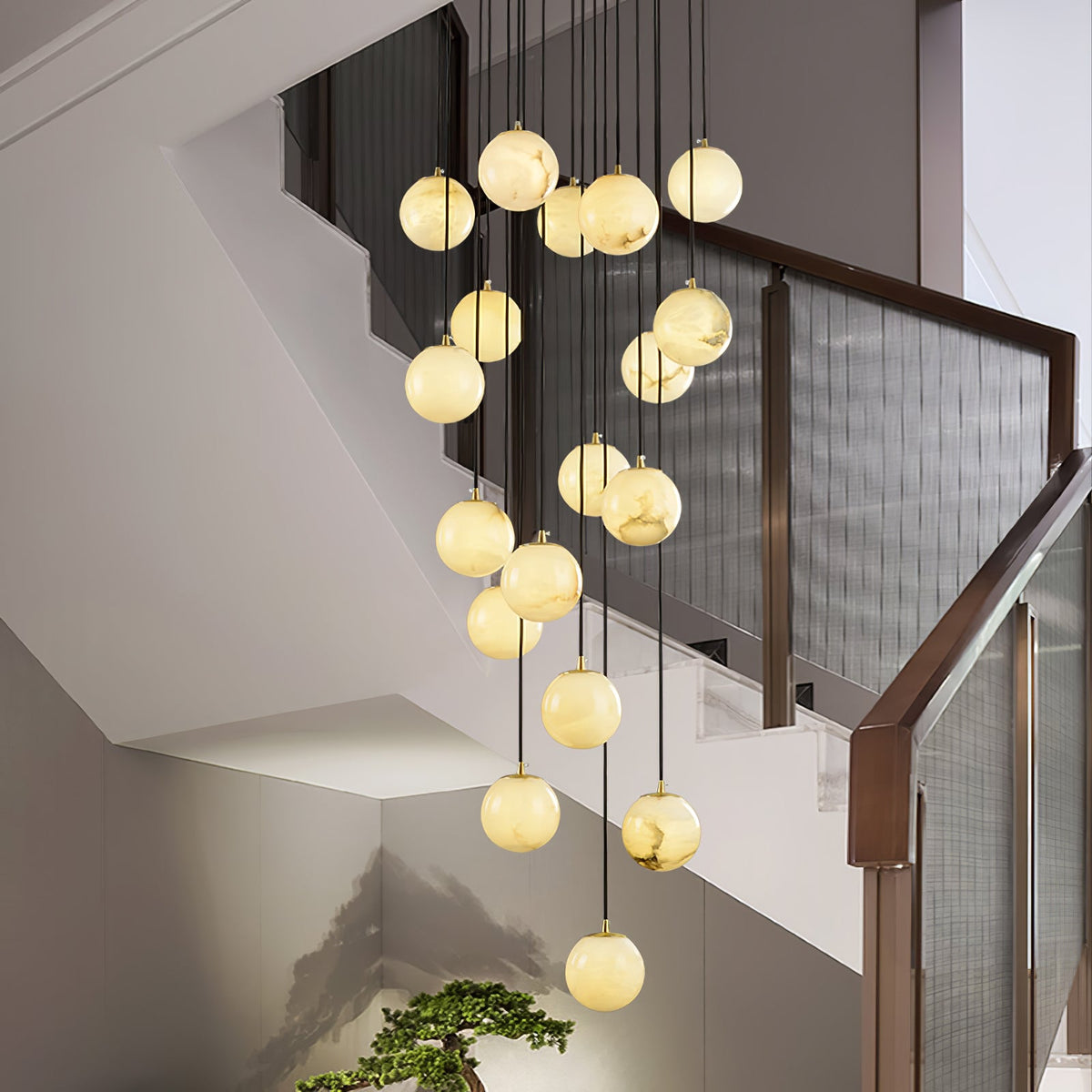 Candelabro moderno de alabastro com várias esferas Belen