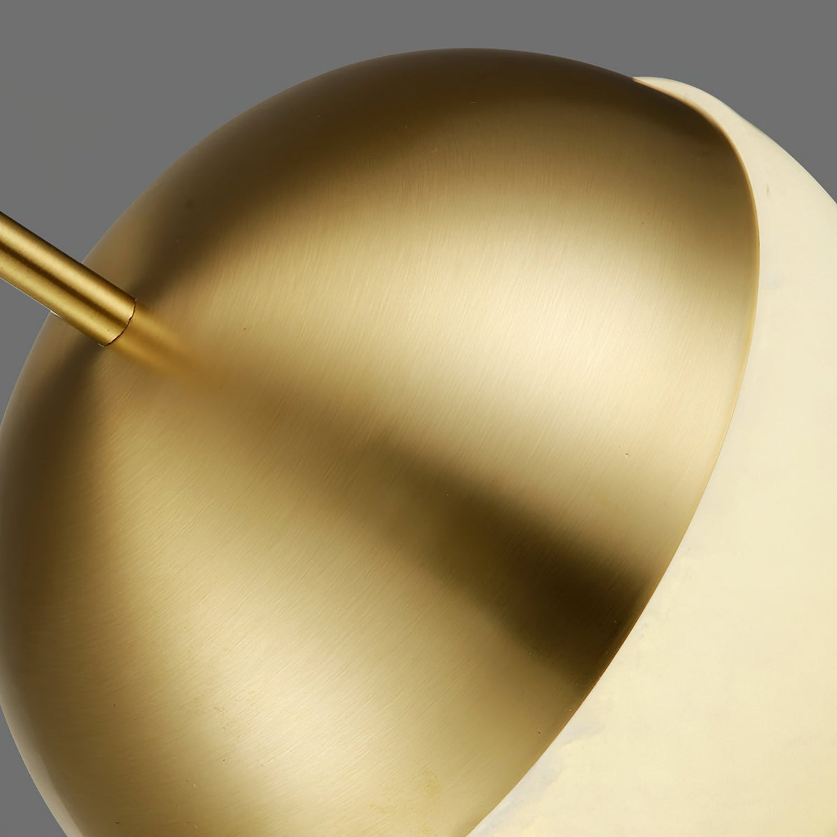 Himinuvye minimalistisk messing-pendellampe i alabaster