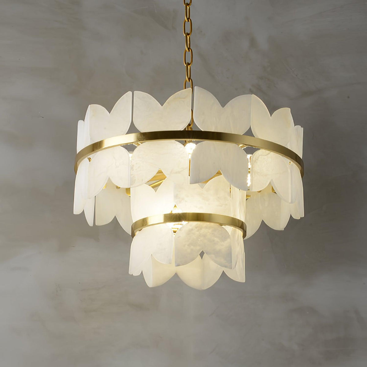 Seraphina vintage-lysekrone i alabast