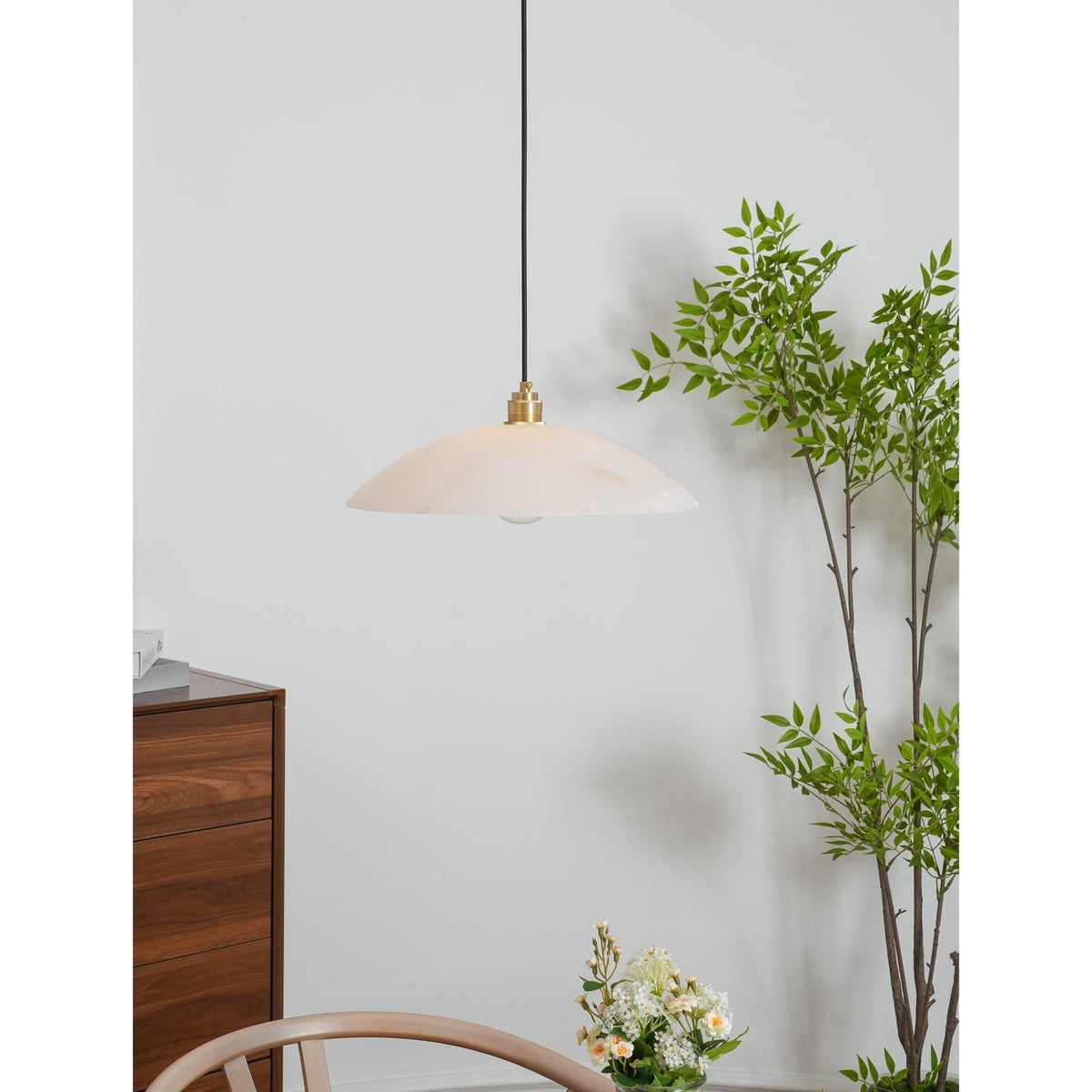 Ljomuvyd kreativ individuel kuppel-pendellampe i alabaster