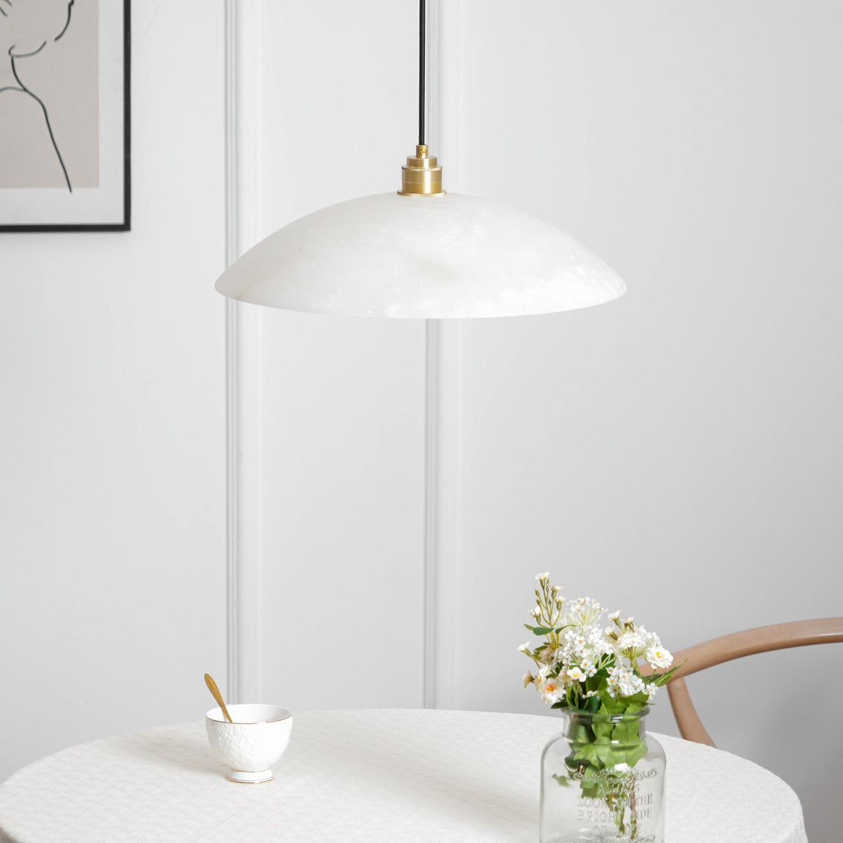 Ezriel pendellampa i alabaster