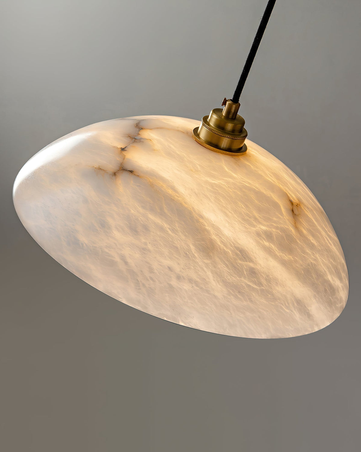Ljomuvyd kreativ individuel kuppel-pendellampe i alabaster