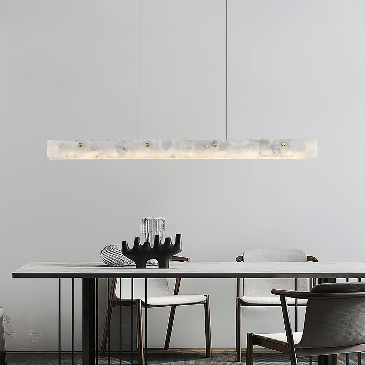 Modern linjär pendellampa i alabaster med LED från Vexor