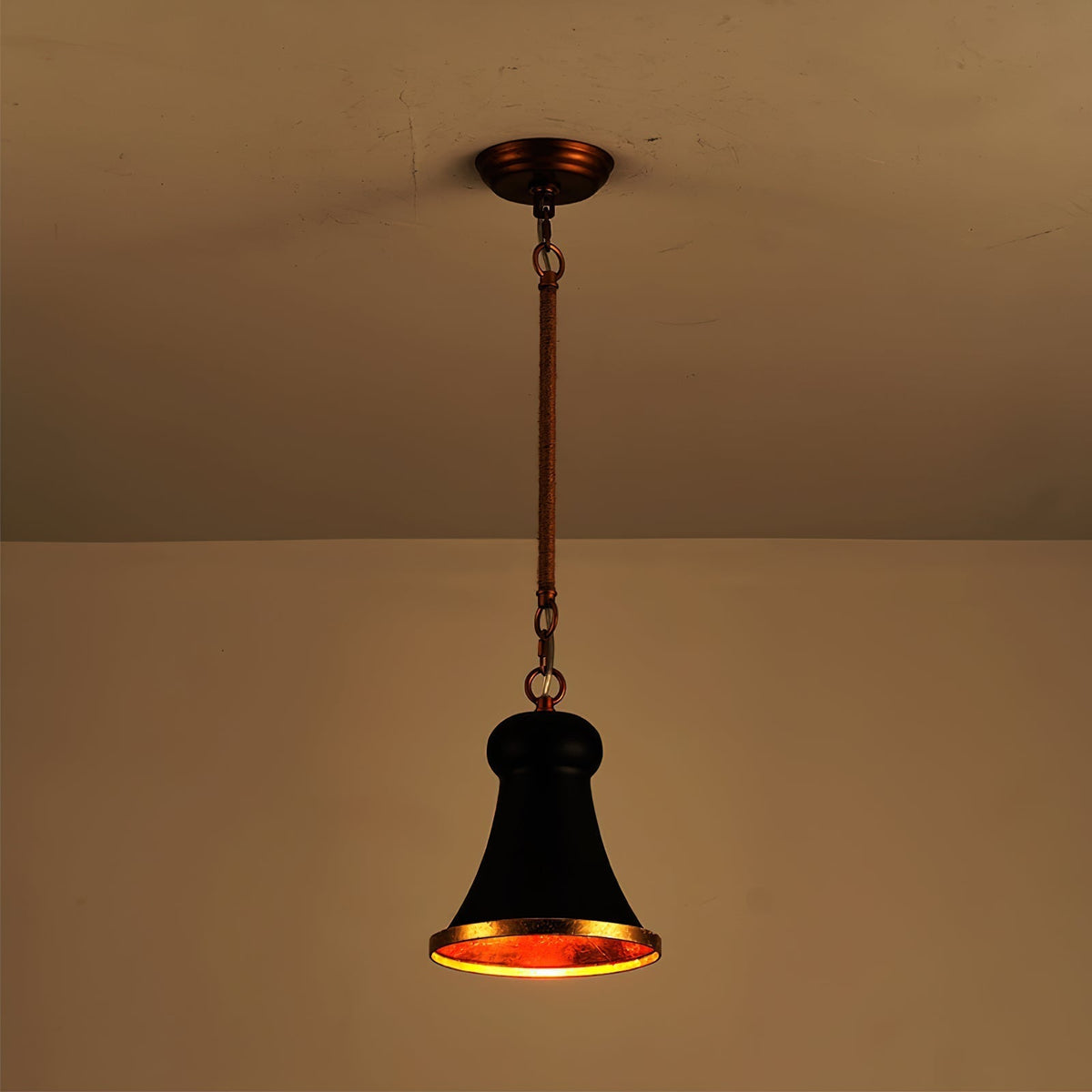 Vatnuvyn minimalistisk modern pendellampa i metall