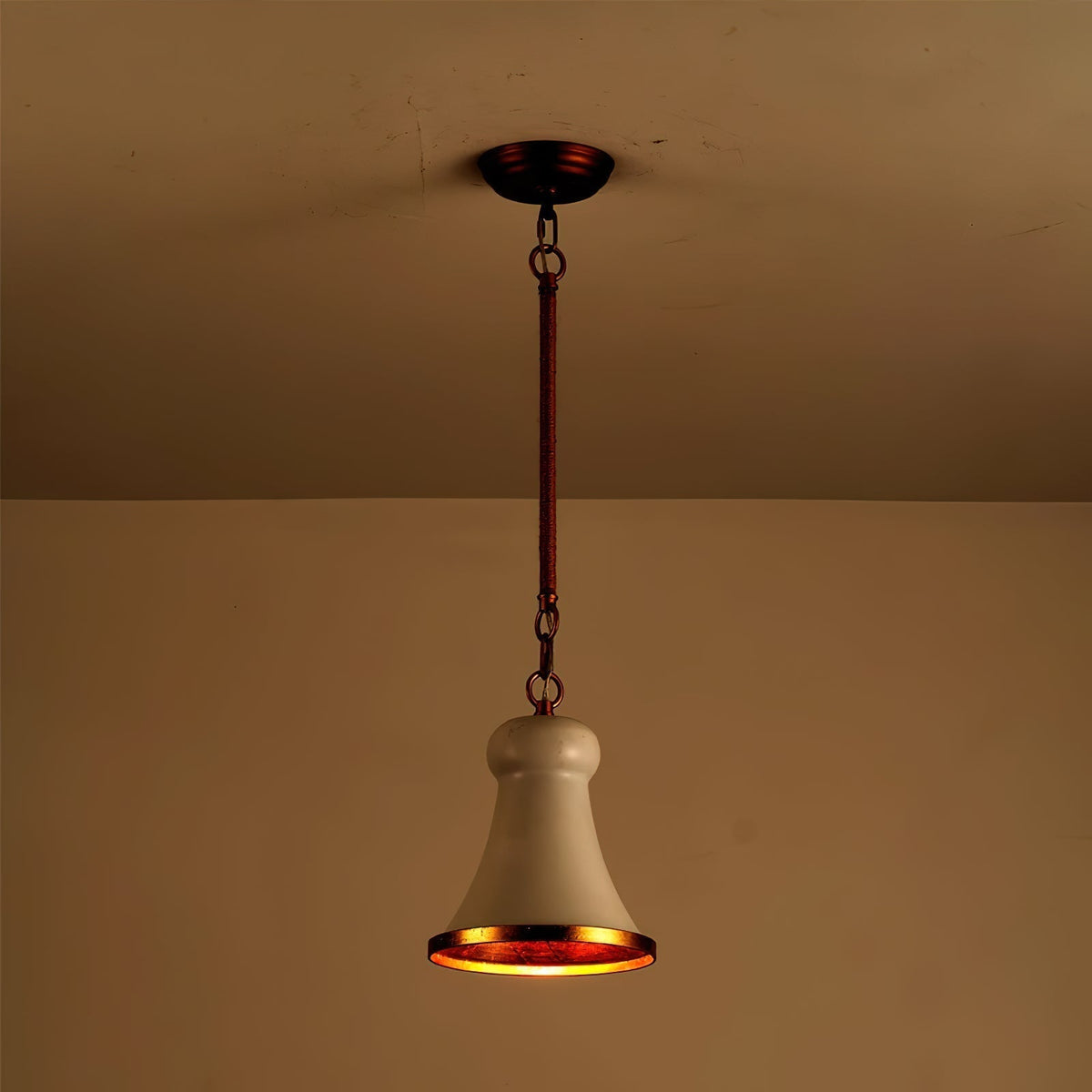Vatnuvyn minimalistisk modern pendellampa i metall