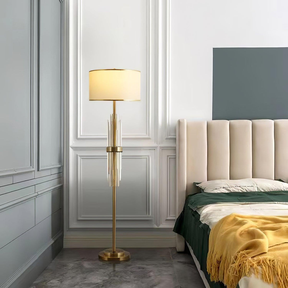 Regalian moderne gulvlampe i tekstil