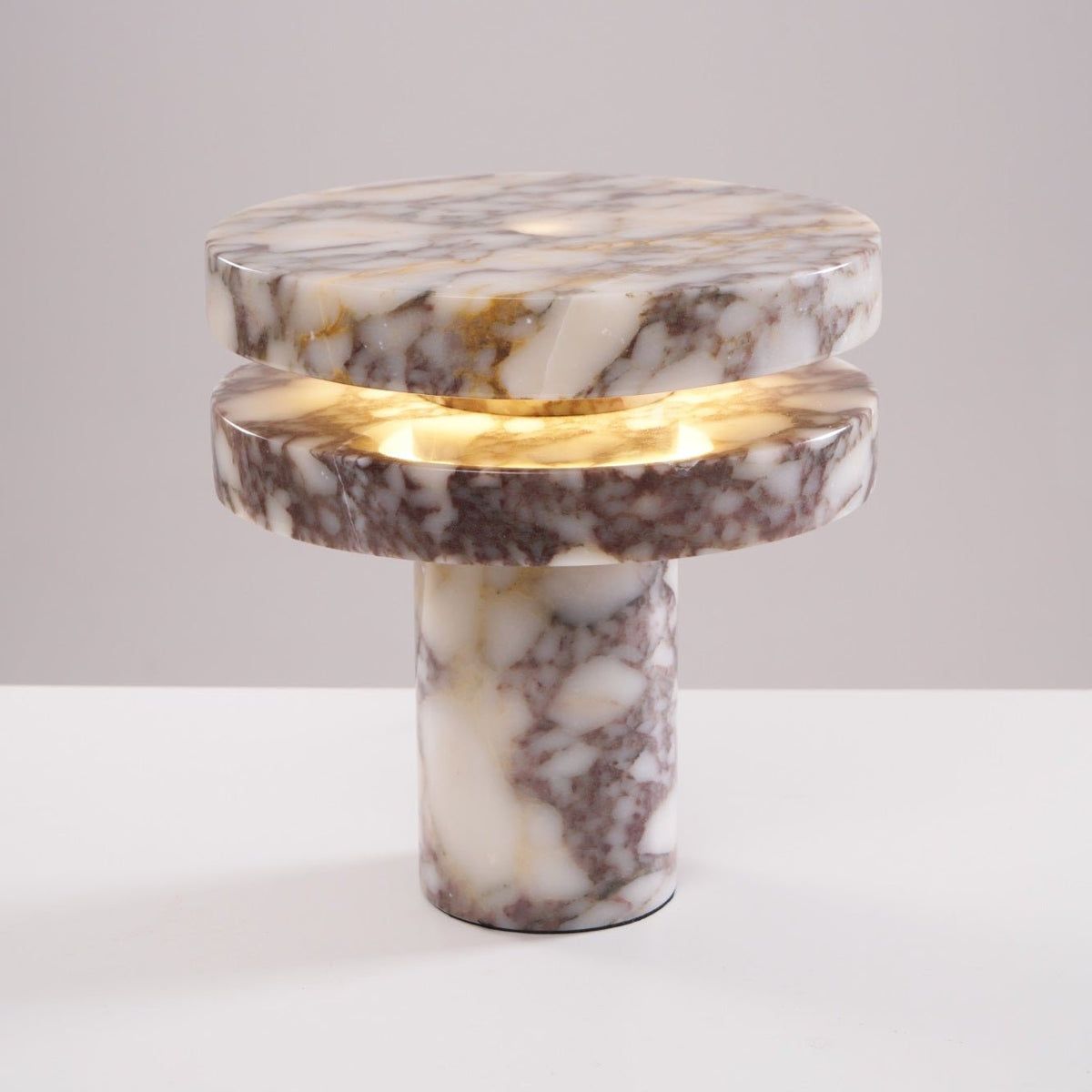 Selerine marmorbordlampe