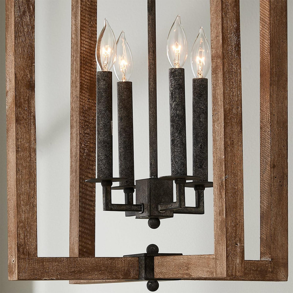 Eirikuvyi vintage pendellampe i metal og træ med kreativt design
