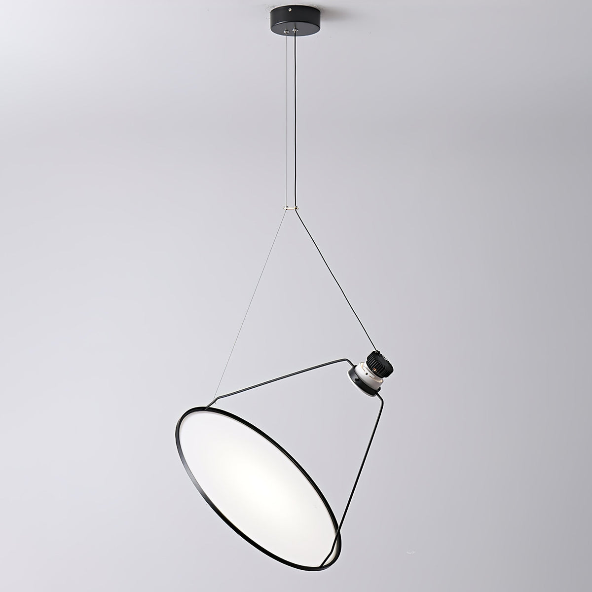 Brio minimalistisk pendellampe i stål