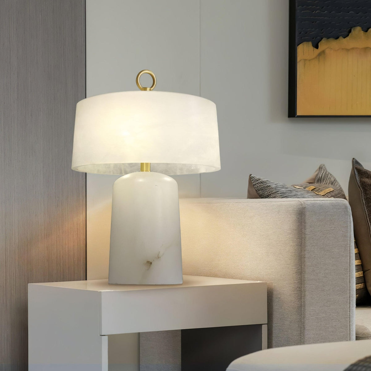 Eurvynyra bordslampa med trumma i alabaster