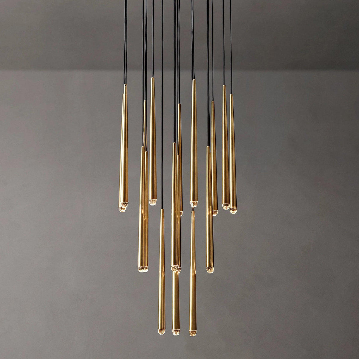 Candelabro Larry de cristal, latão, prata escurecida e para escadaria