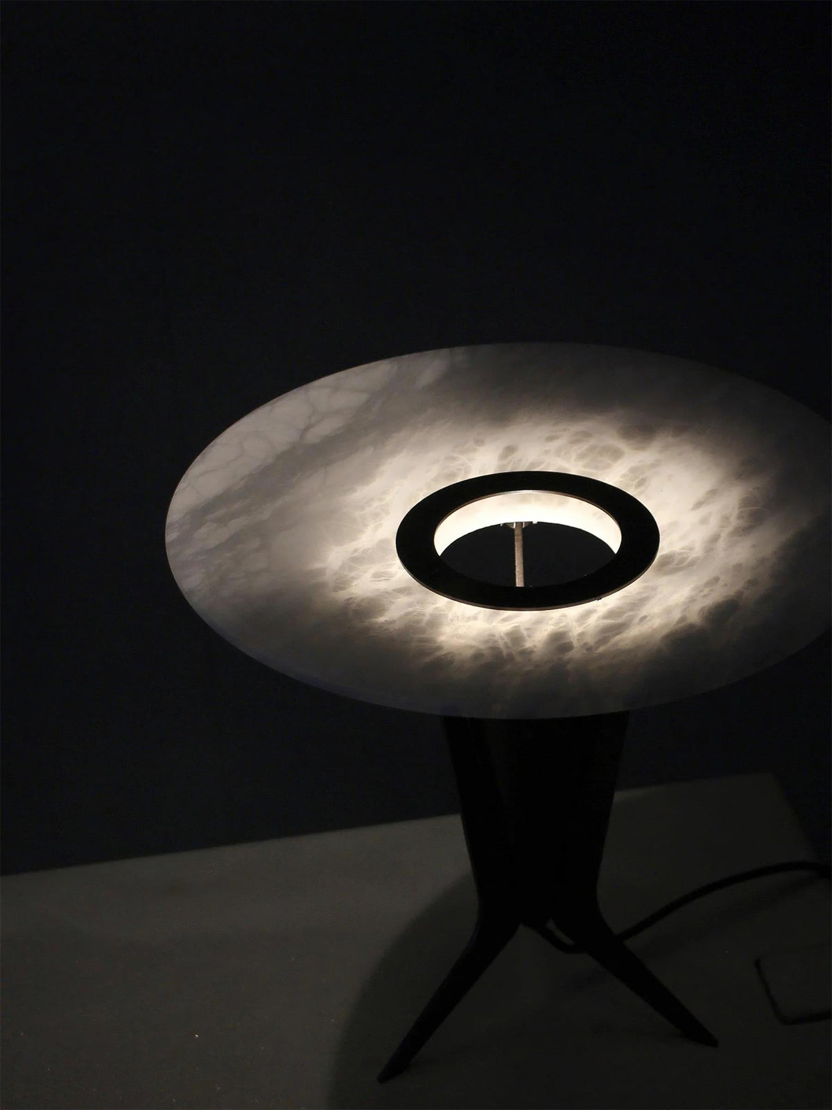 Eurtalus bordlampe med alabasttop