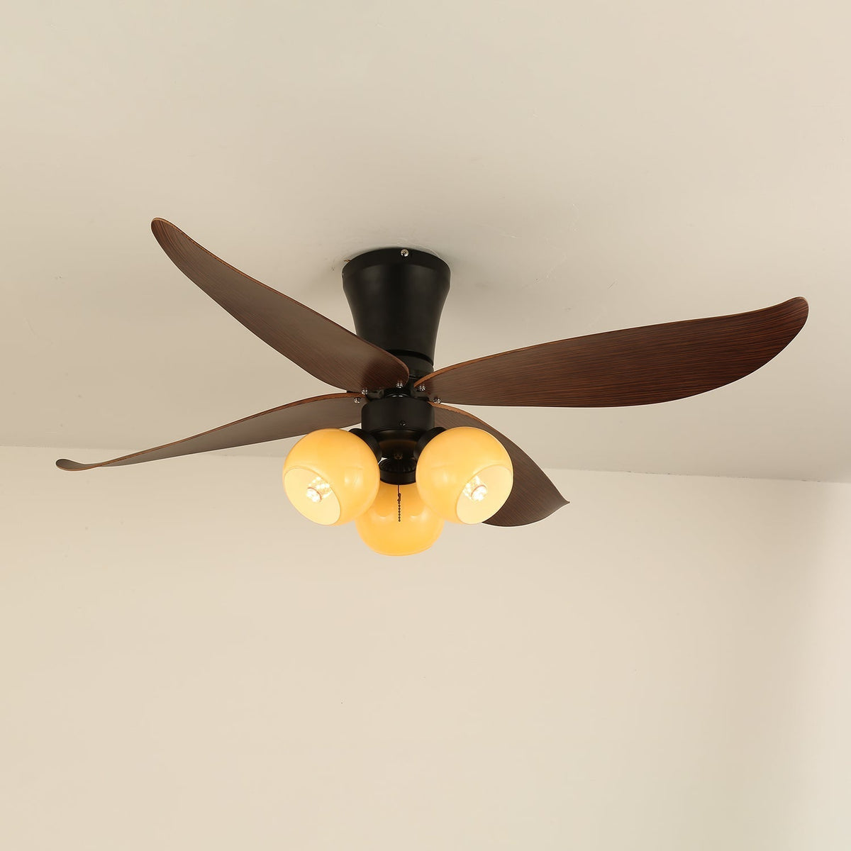 Ventoinha de teto vintage com luz de madeira e vidro Lunair