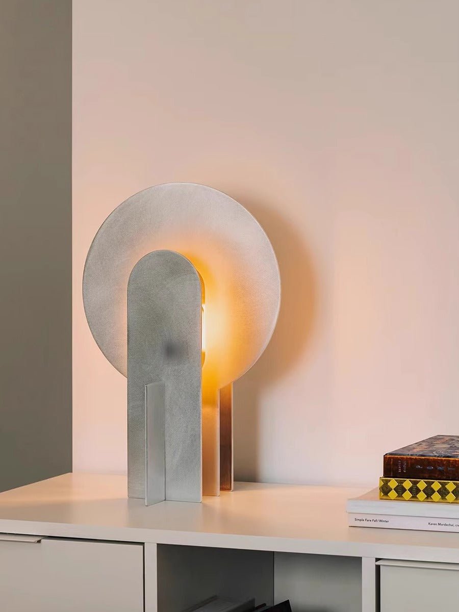 Solvique Arch-bordlampe i marmor