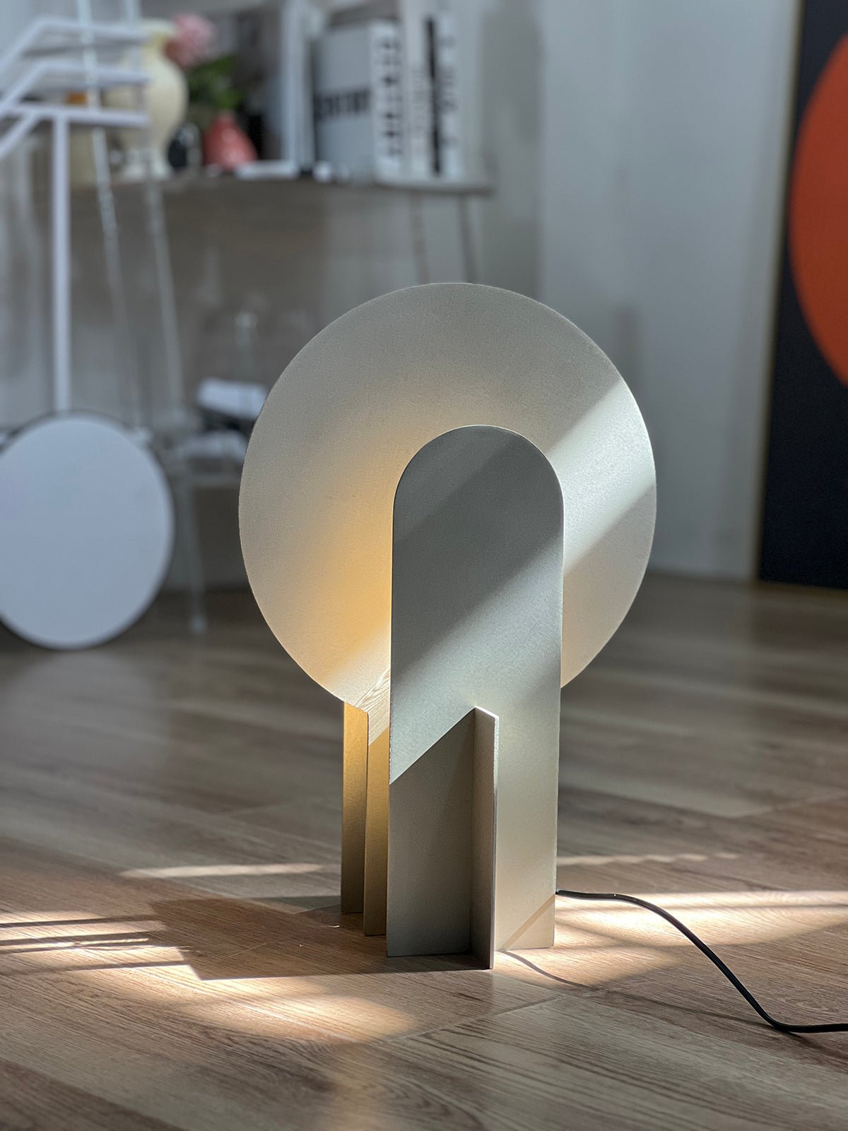 Solvique Arch-bordlampe i marmor