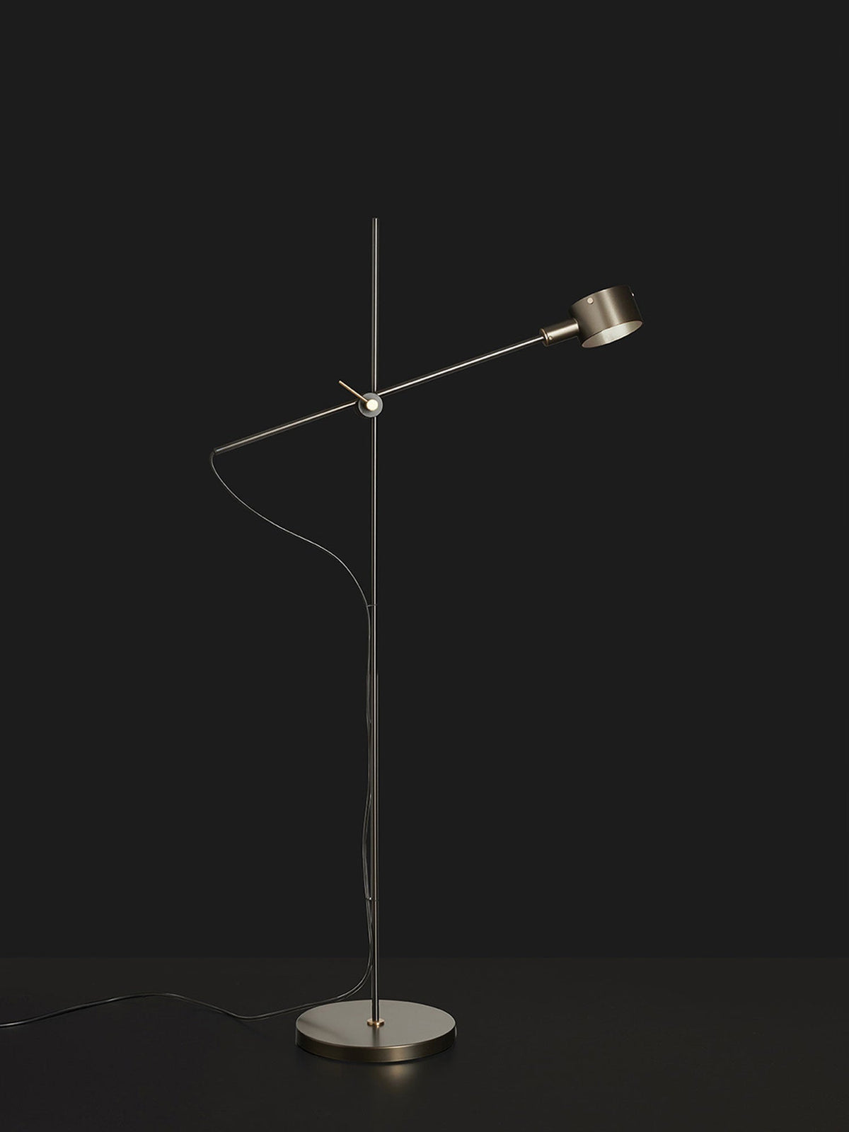 Arclen golvlampa med justerbar arm